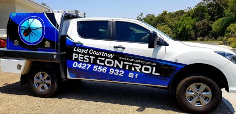 vehicle-wrap-lloyd-courtney-pest-control